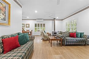 Birds 'n' Bloom Cottages