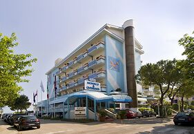 Hotel Monaco & Quisisana