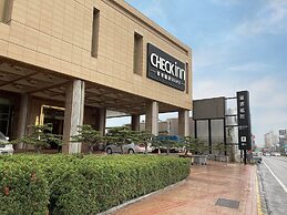 CHECK inn Select Tainan YongKang