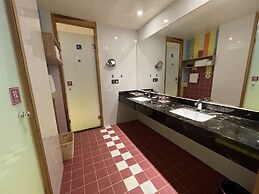 CHECK inn Select Tainan YongKang