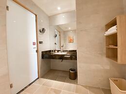 CHECK inn Select Tainan YongKang