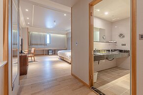 CHECK inn Select Tainan YongKang