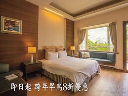 Regale Villa Hotel