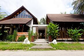 AYARA VILLAS KHAOLAK