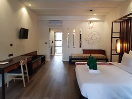 AYARA VILLAS KHAOLAK