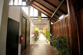 AYARA VILLAS KHAOLAK