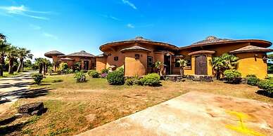 Jangchun Red Clay Pension