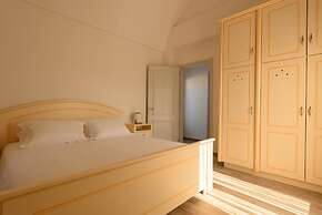 Ikies Santo Filoxenia