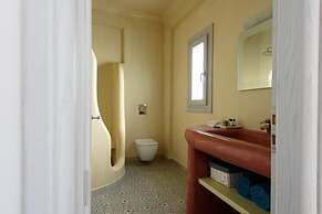 Ikies Santo Filoxenia