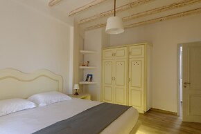 Ikies Santo Filoxenia