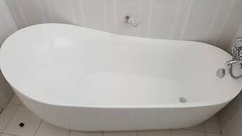 First Avenue Guest House