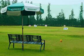 Pinehurst Golf Club & Hotel