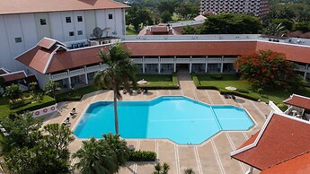Pinehurst Golf Club & Hotel
