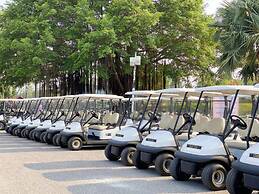 Pinehurst Golf Club & Hotel