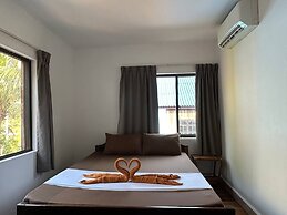 Happy Elephant Bungalows