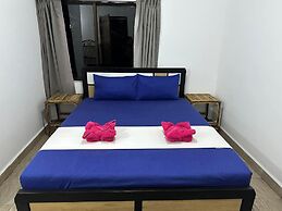 Happy Elephant Bungalows