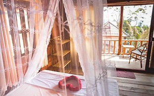 Happy Elephant Bungalows