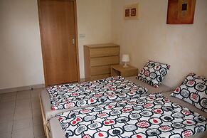 Modern & cozy apartment close to Center