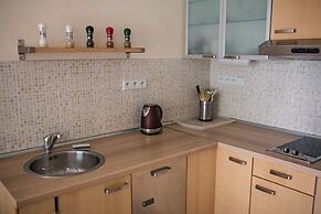 Modern & cozy apartment close to Center