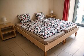 Modern & cozy apartment close to Center