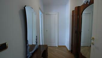 Italianway Apartments - Villa Mafalda