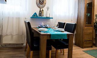 2 Bedroom Home near Prague Castle