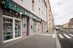 2 Bedroom Home near Prague Castle