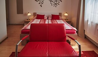 2 Bedroom Home near Prague Castle