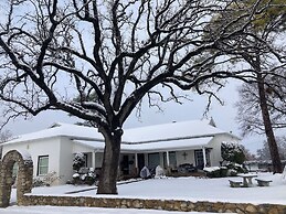 The Old Liberty Schoolhouse B&B