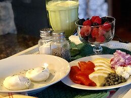 The Old Liberty Schoolhouse B&B