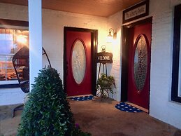 The Old Liberty Schoolhouse B&B