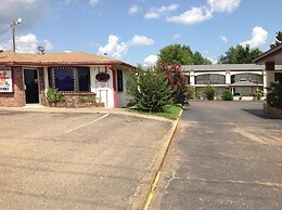Executive Inn