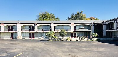 Executive Inn