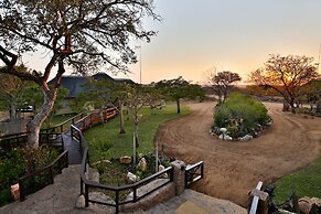 Makumu Private Game Lodge