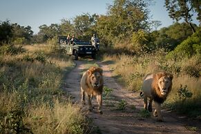 Makumu Private Game Lodge