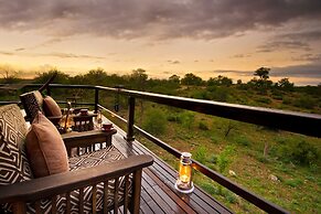 Makumu Private Game Lodge