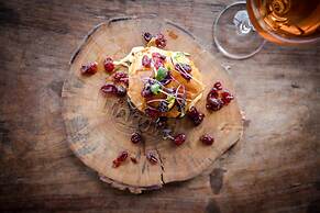 Makumu Private Game Lodge