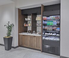 Hyatt Place Eugene / Oakway Center