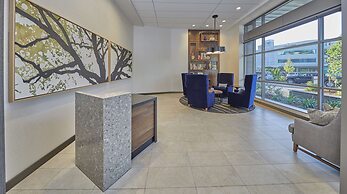 Hyatt Place Eugene / Oakway Center