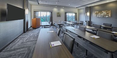 Hyatt Place Eugene / Oakway Center