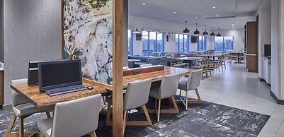 Hyatt Place Eugene / Oakway Center