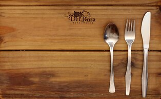 Del Roza Guest House