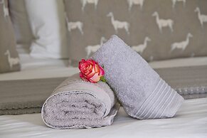 Del Roza Guest House