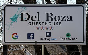 Del Roza Guest House