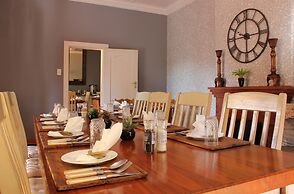 Del Roza Guest House