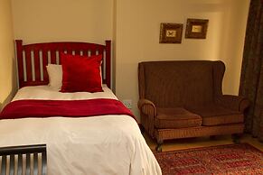 Del Roza Guest House