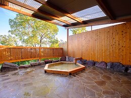 Log Cabin Kinoko No Sato