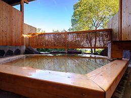 Log Cabin Kinoko No Sato