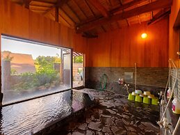 Log Cabin Kinoko No Sato