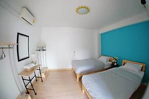 Daizy House - Hostel